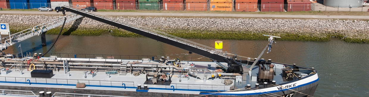 Mass flow meter bunkering system installed on a vessel