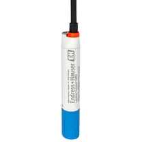 Liquiline Compact CM82 is the smallest transmitter for Memosens sensors